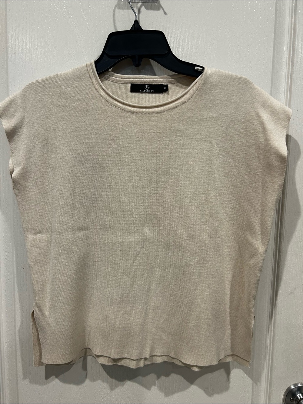 Lillusory Women's Small Cream Crewneck Top